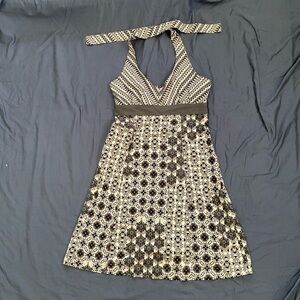 Halter top with zipper pocket